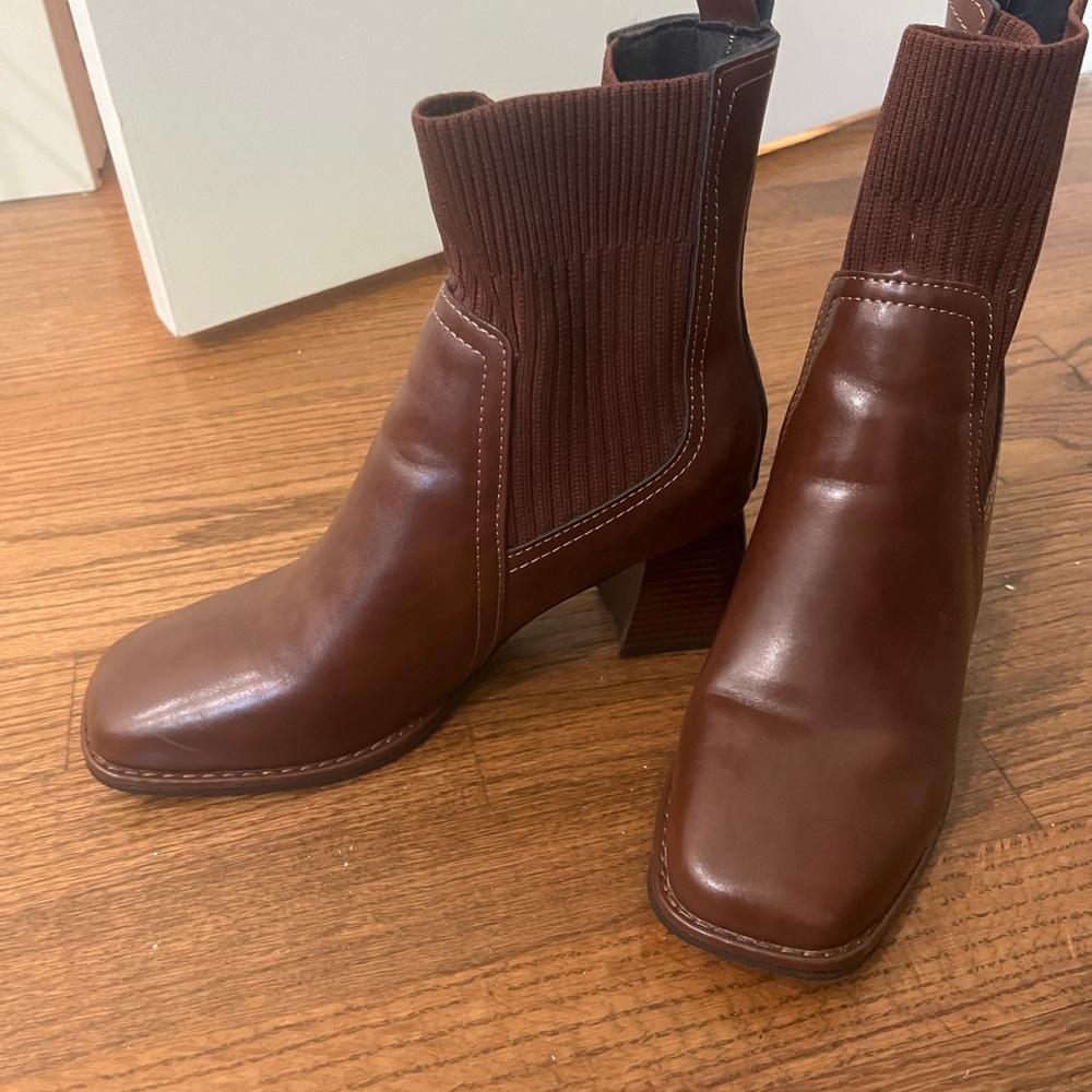 SHEIN Brown Ankle Boots with Knitted Collar
